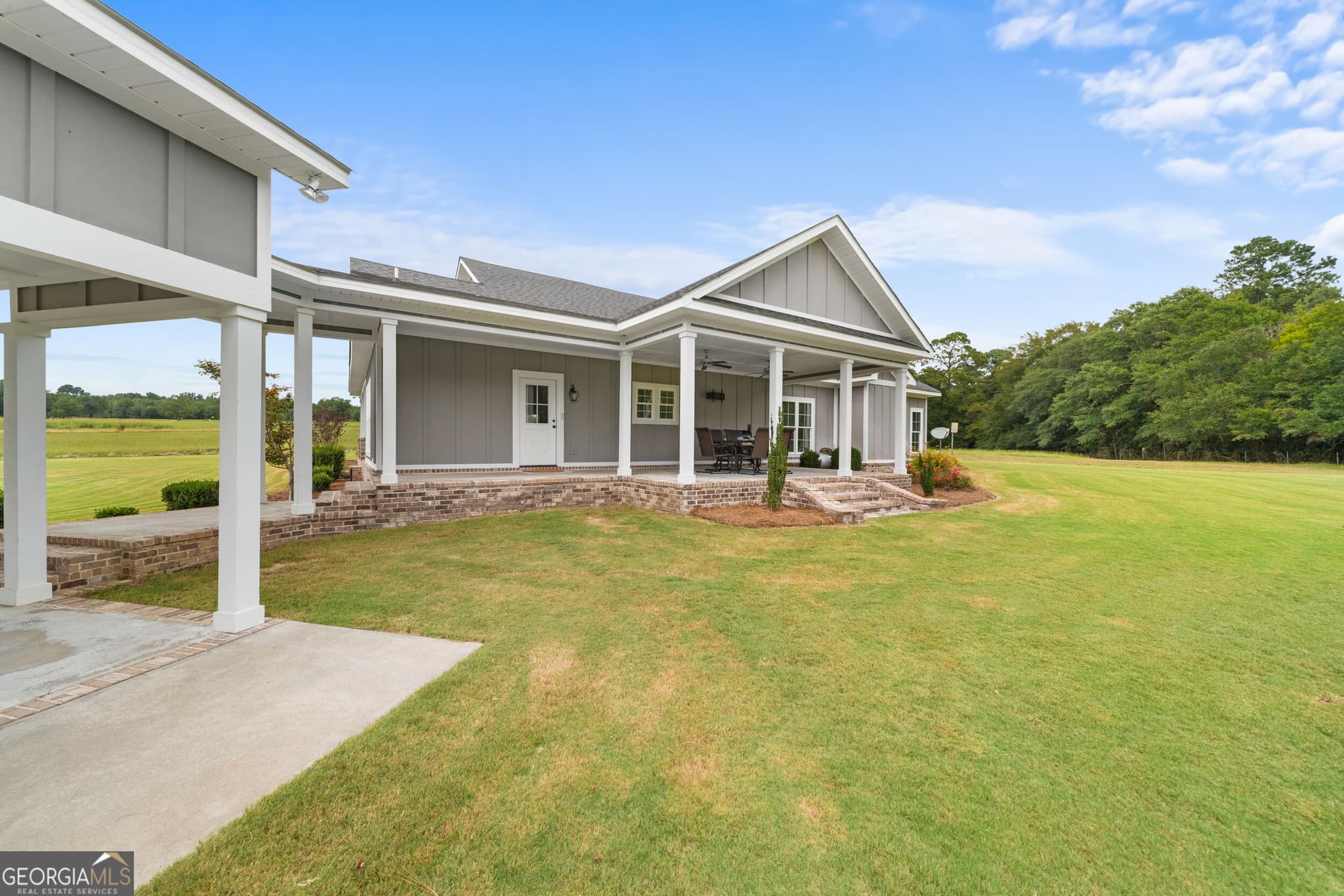 3 bedroom, 2.5 bathroom, 2,497 sq ft single family residence for sale at 3964 Hwy 17, Millen, GA 30442 — photo 9
