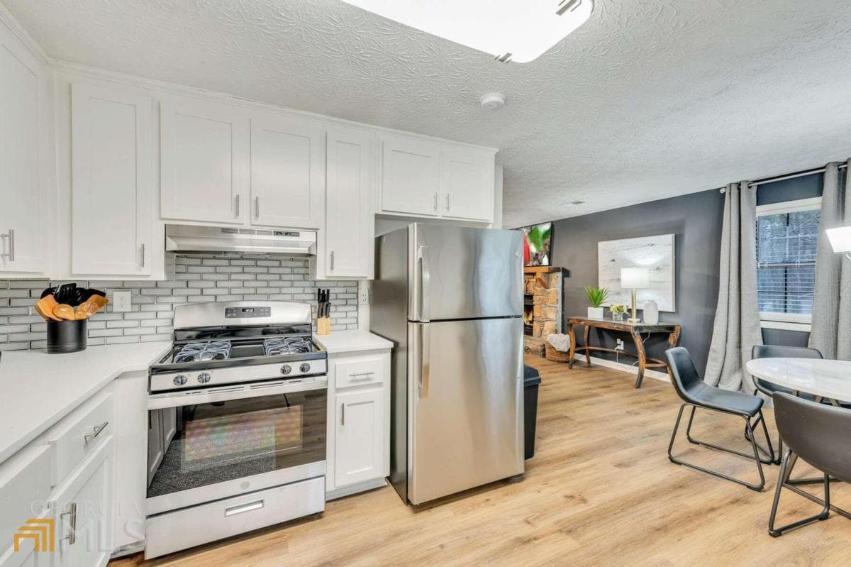 3 bedroom, 2 bathroom, 100 sq ft single family residence for rent at 210 Booth Road A, Marietta, GA 30008 for $3,600 a month — photo 8