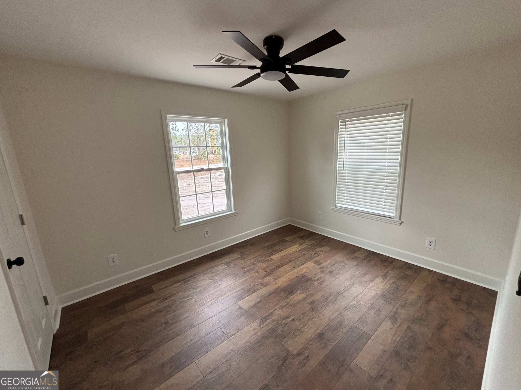 3 bedroom, 2 bathroom, 1,880 sq ft single family residence for sale at 95 Tanglewood Drive, Homerville, GA 31634 — photo 6