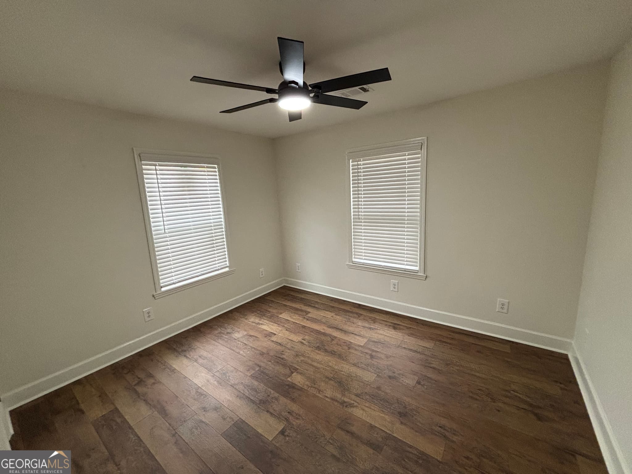 3 bedroom, 2 bathroom, 1,880 sq ft single family residence for sale at 95 Tanglewood Drive, Homerville, GA 31634 — photo 8