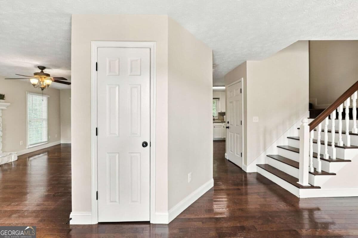 3 bedroom, 2.5 bathroom, 1,632 sq ft single family residence for sale at 41 Red Oak Circle, Dallas, GA 30157 — photo 5