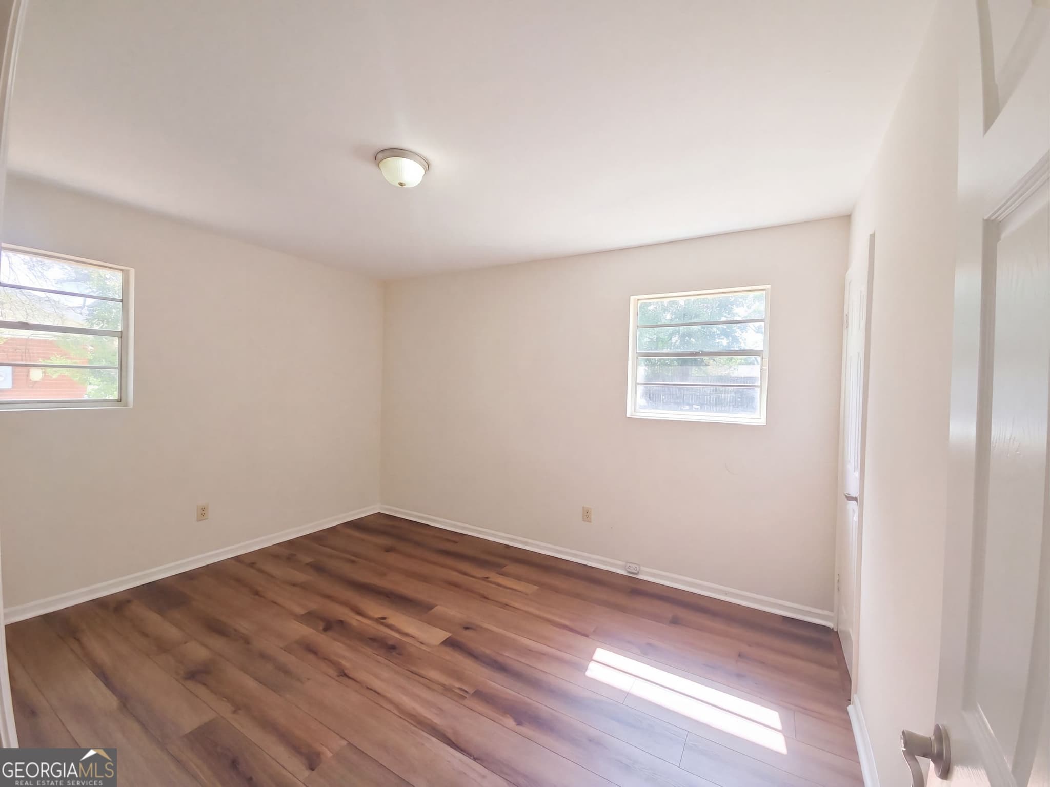 4 bedroom, 1.5 bathroom, 1,354 sq ft single family residence for sale at 1812 Empress Avenue, Augusta, GA 30906 — photo 4