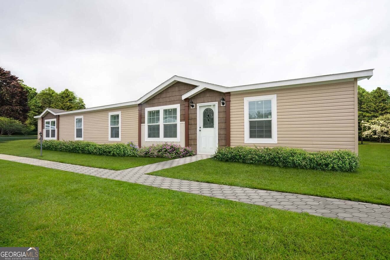 4 bedroom, 2 bathroom manufactured home,single family residence for sale at 0 Roosevelt HWY - LOT 1, Warm Springs, GA 31830