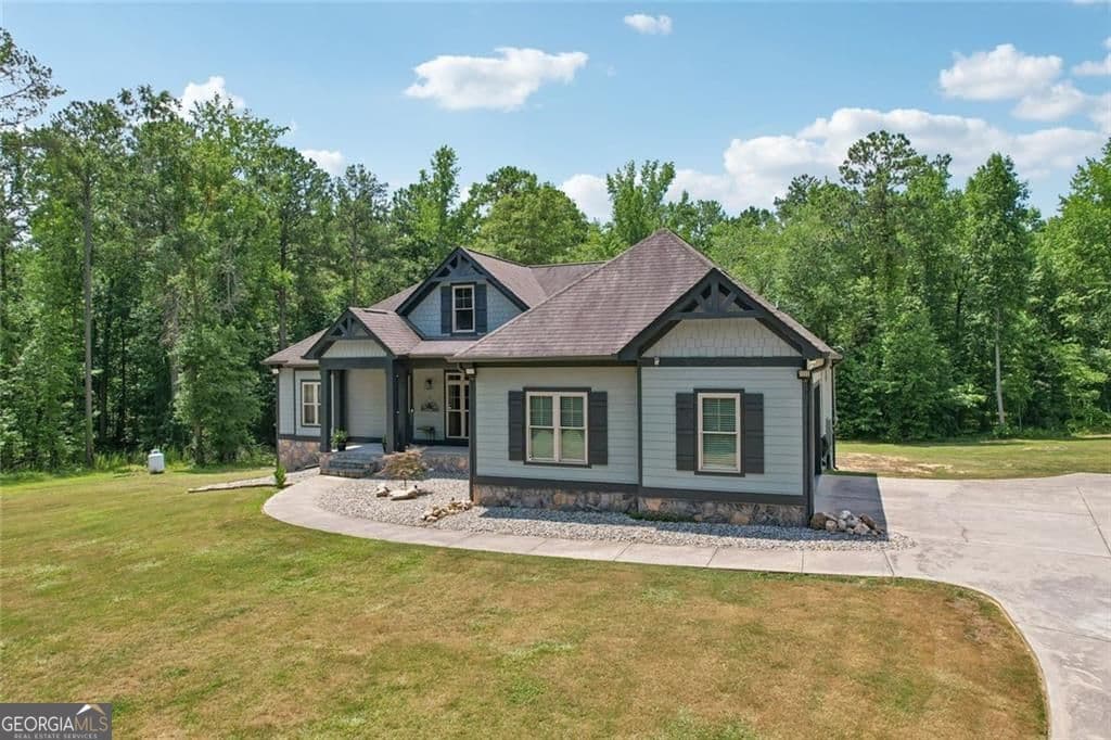 4 bedroom, 4.5 bathroom, 4,018 sq ft single family residence for sale at 96 Grassy Springs Court, Oxford, GA 30054 — photo 8