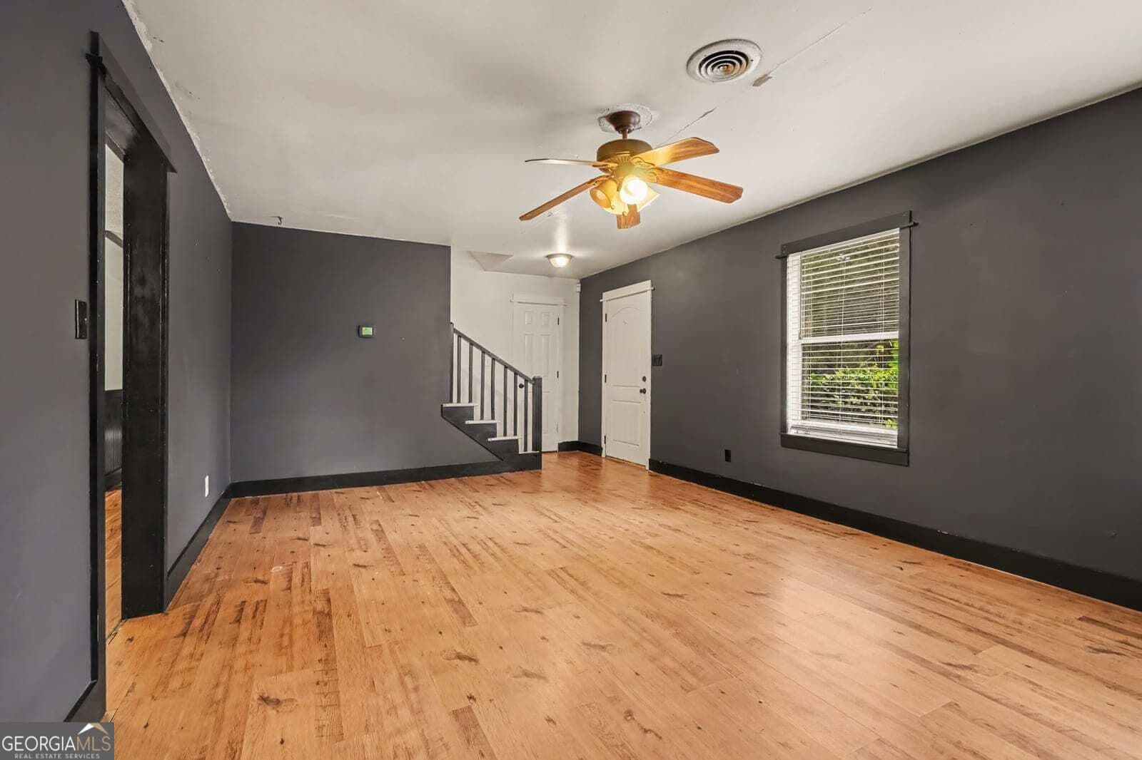 3 bedroom, 2 bathroom, 1,830 sq ft single family residence for sale at 233 Elm Street, Covington, GA 30014 — photo 9