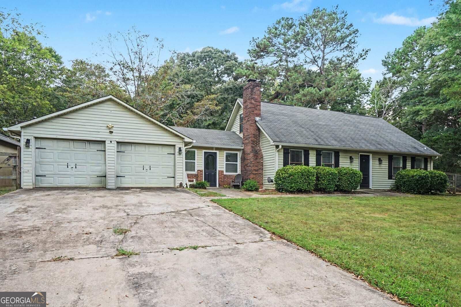 3 bedroom, 2 bathroom, 1,830 sq ft single family residence for sale at 233 Elm Street, Covington, GA 30014 — photo 8