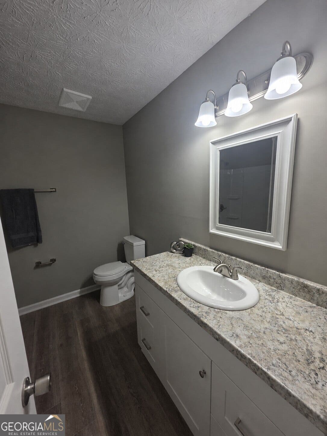 4 bedroom, 2 bathroom, 1,625 sq ft single family residence for sale at 3555 Irvin Drive, Loganville, GA 30052 — photo 9