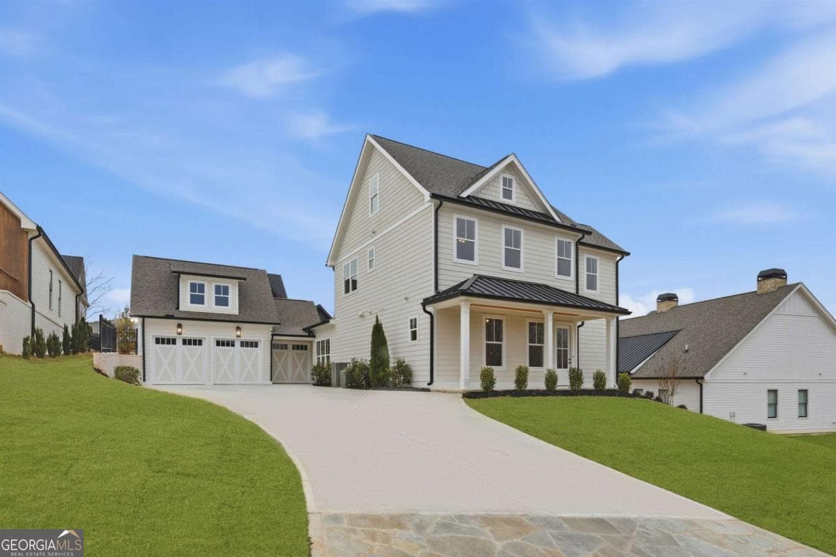 4 bedroom, 3.5 bathroom, 2,500 sq ft single family residence for sale at 147 Blue Heron Bluff, Dawsonville, GA 30534 — photo 2