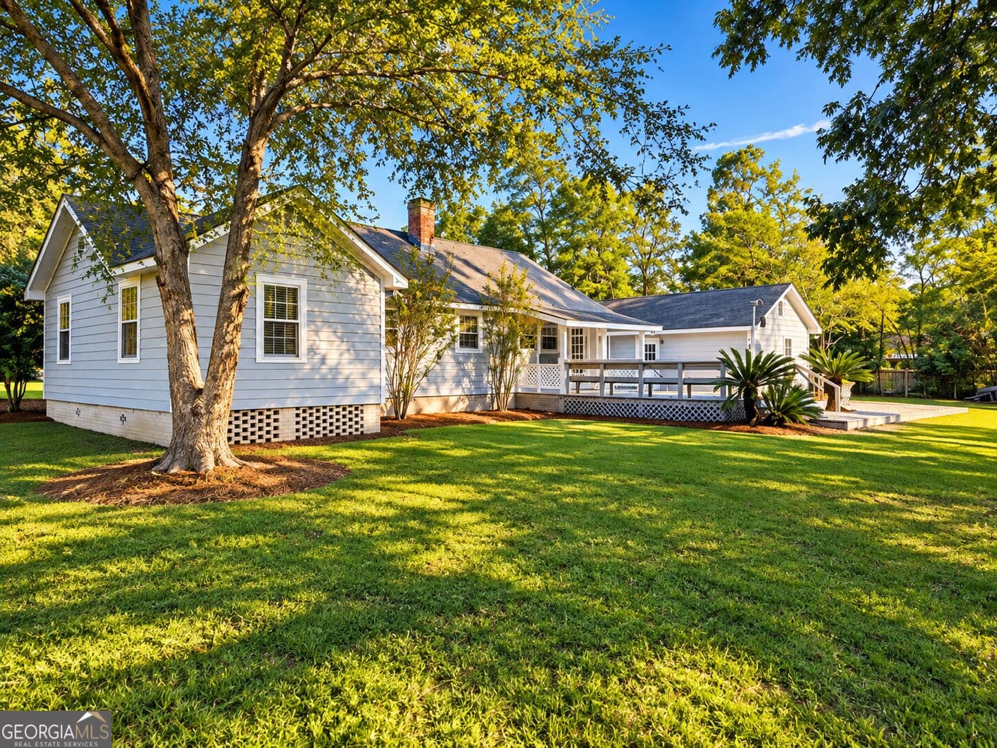 3 bedroom, 3 bathroom, 2,010 sq ft single family residence for sale at 915 Cedar Street, Metter, GA 30439 — photo 3