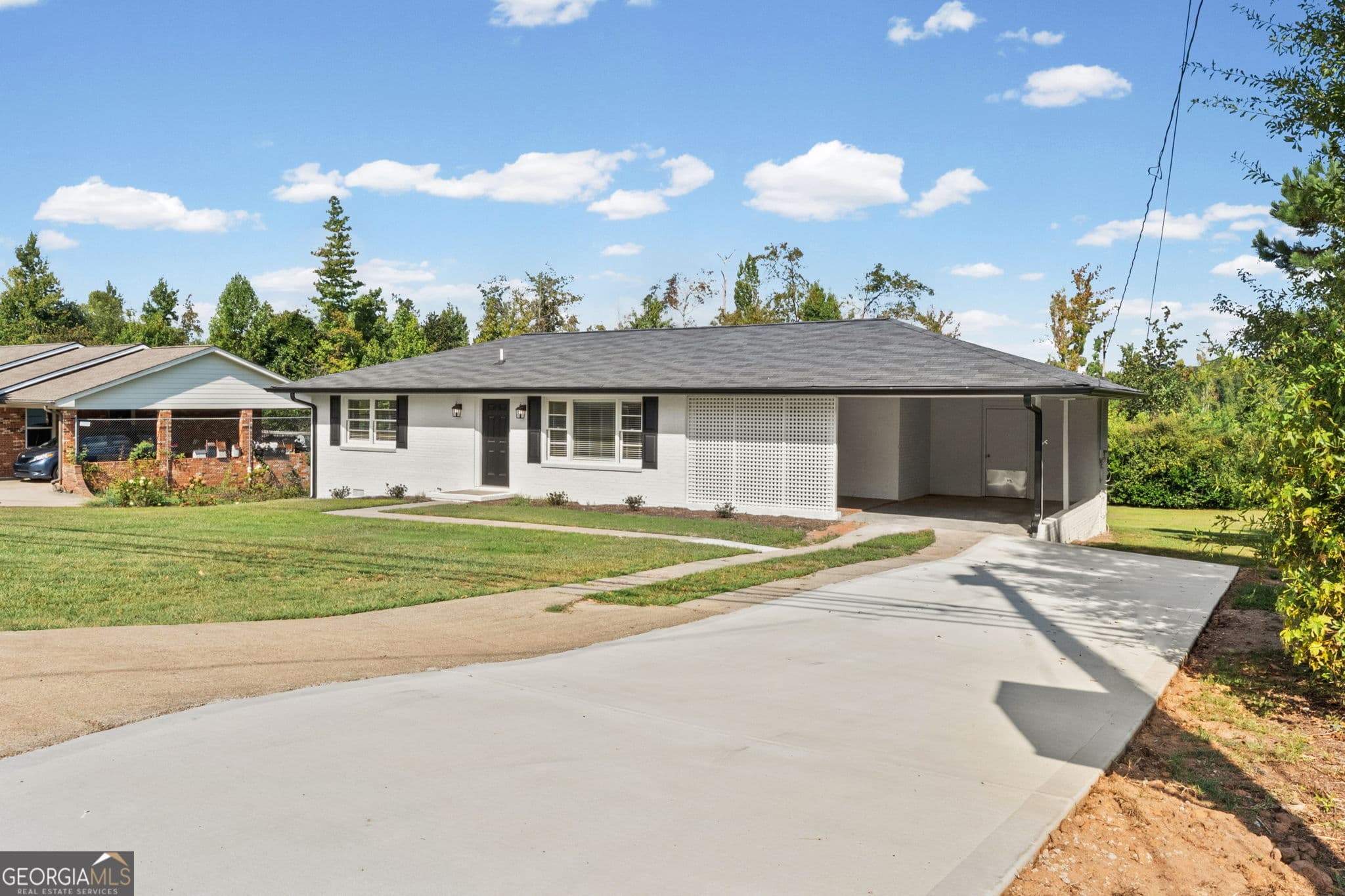 2 bedroom, 2 bathroom, 1,116 sq ft single family residence for rent at 215 LaGrange Street, Newnan, GA 30263 for $1,800 a month — photo 2