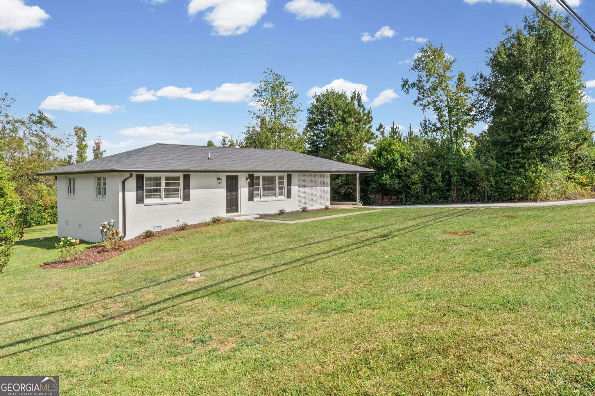 2 bedroom, 2 bathroom, 1,116 sq ft single family residence for rent at 215 LaGrange Street, Newnan, GA 30263 for $1,800 a month — photo 3