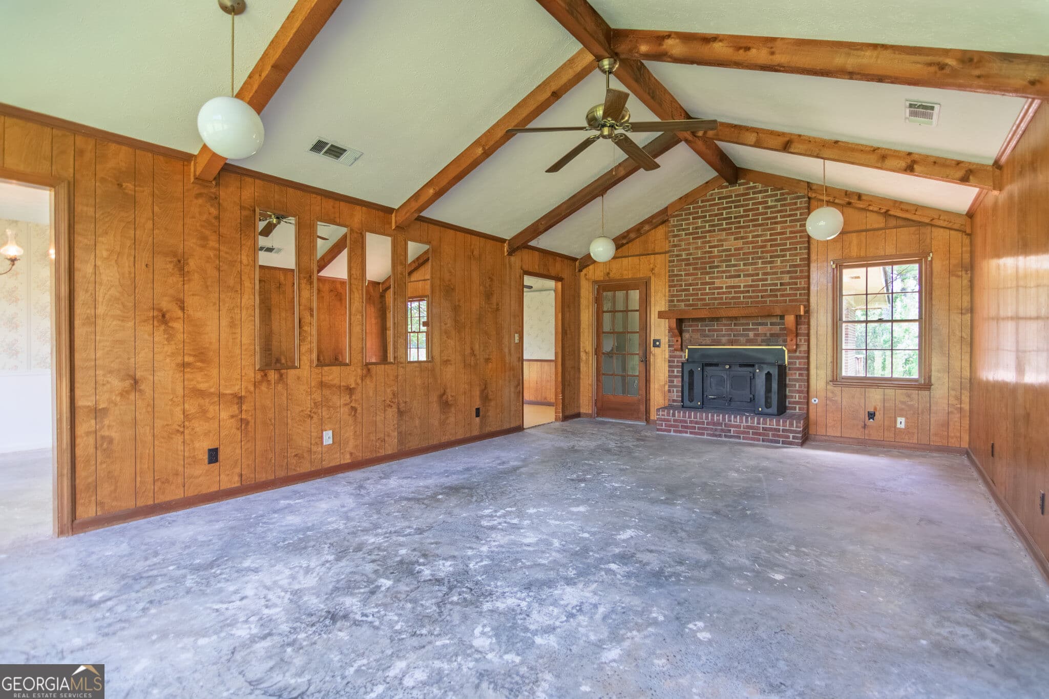 3 bedroom, 2 bathroom, 2,153 sq ft single family residence for sale at 616 Twin Lakes Road, Waverly Hall, GA 31831 — photo 7
