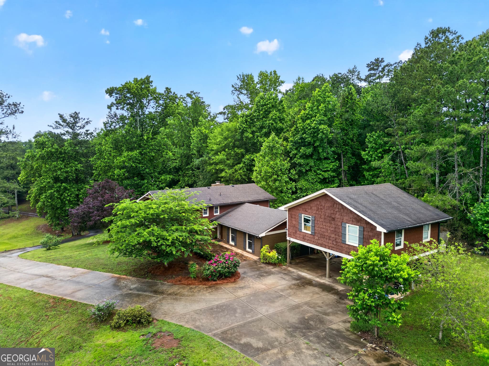 5 bedroom, 3.5 bathroom, 3,562 sq ft single family residence sold at 3754 Oak Hill Road, Douglasville, GA 30135