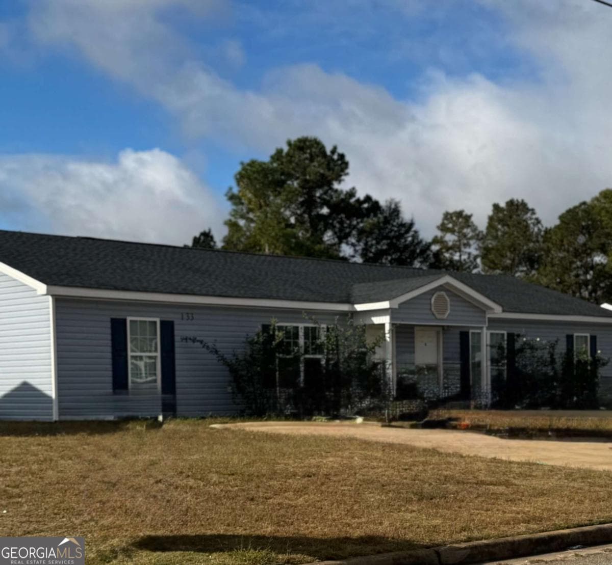 3 bedroom, 2 bathroom duplex for rent at 133 Ronald Pride Boulevard A, Fort Valley, GA 31030 for $600 a month