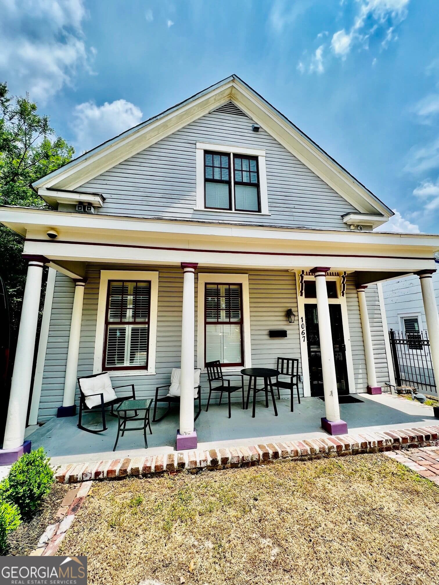 3 bedroom, 2.5 bathroom, 1,850 sq ft single family residence for sale at 1067 Washington Avenue, Macon, GA 31201 — photo 1 of 22