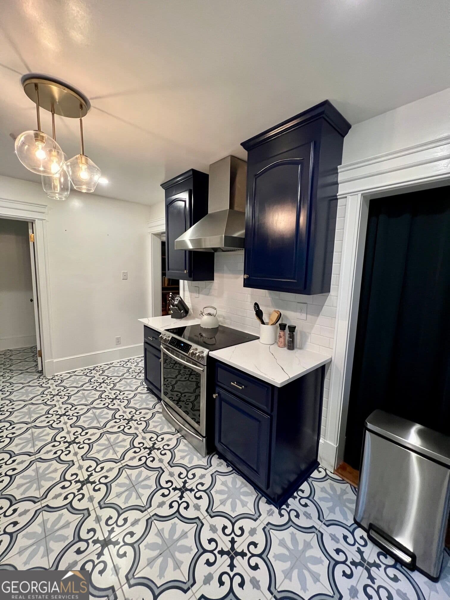 3 bedroom, 2.5 bathroom, 1,850 sq ft single family residence for sale at 1067 Washington Avenue, Macon, GA 31201 — photo 10
