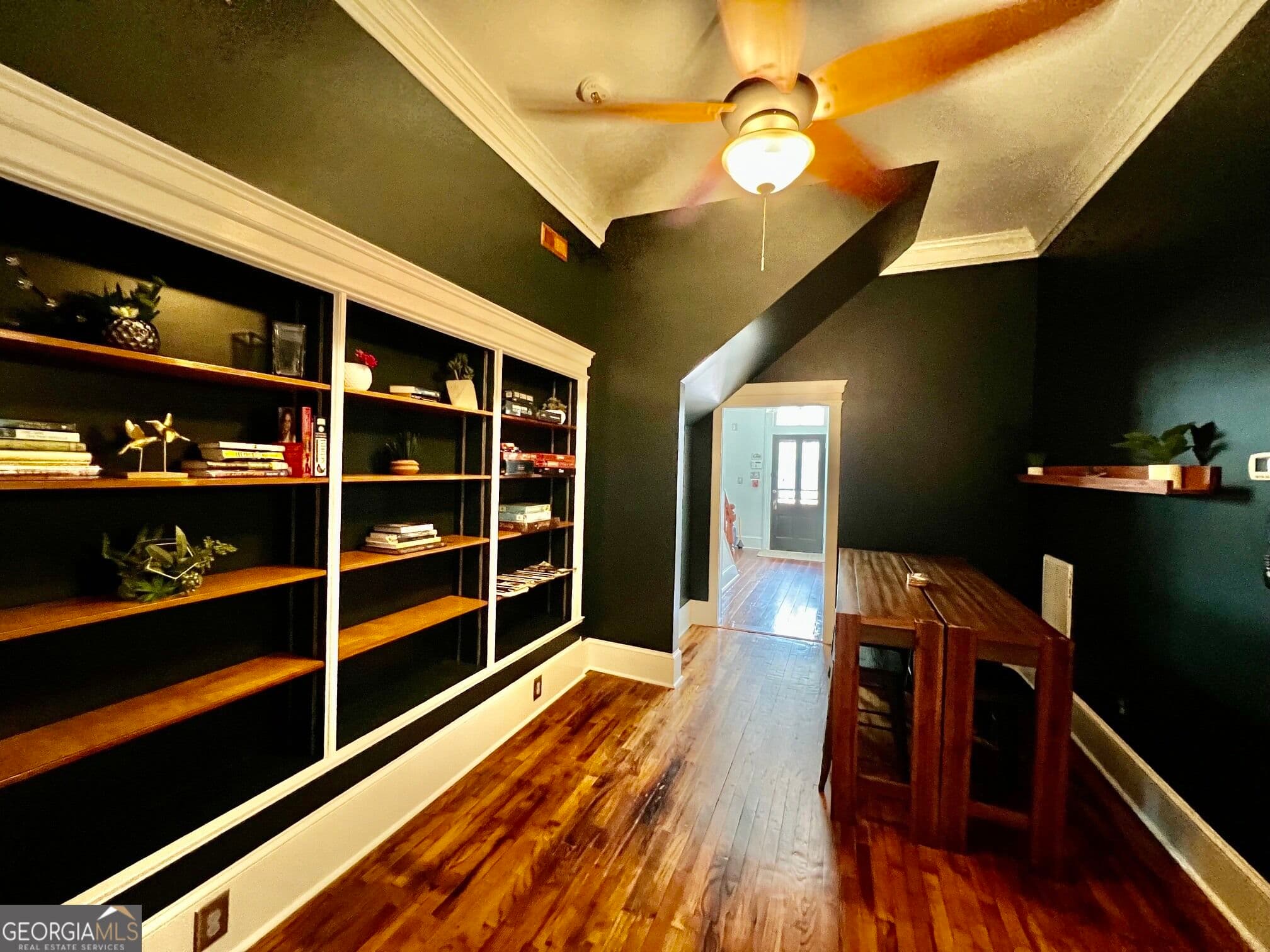 3 bedroom, 2.5 bathroom, 1,850 sq ft single family residence for sale at 1067 Washington Avenue, Macon, GA 31201 — photo 4