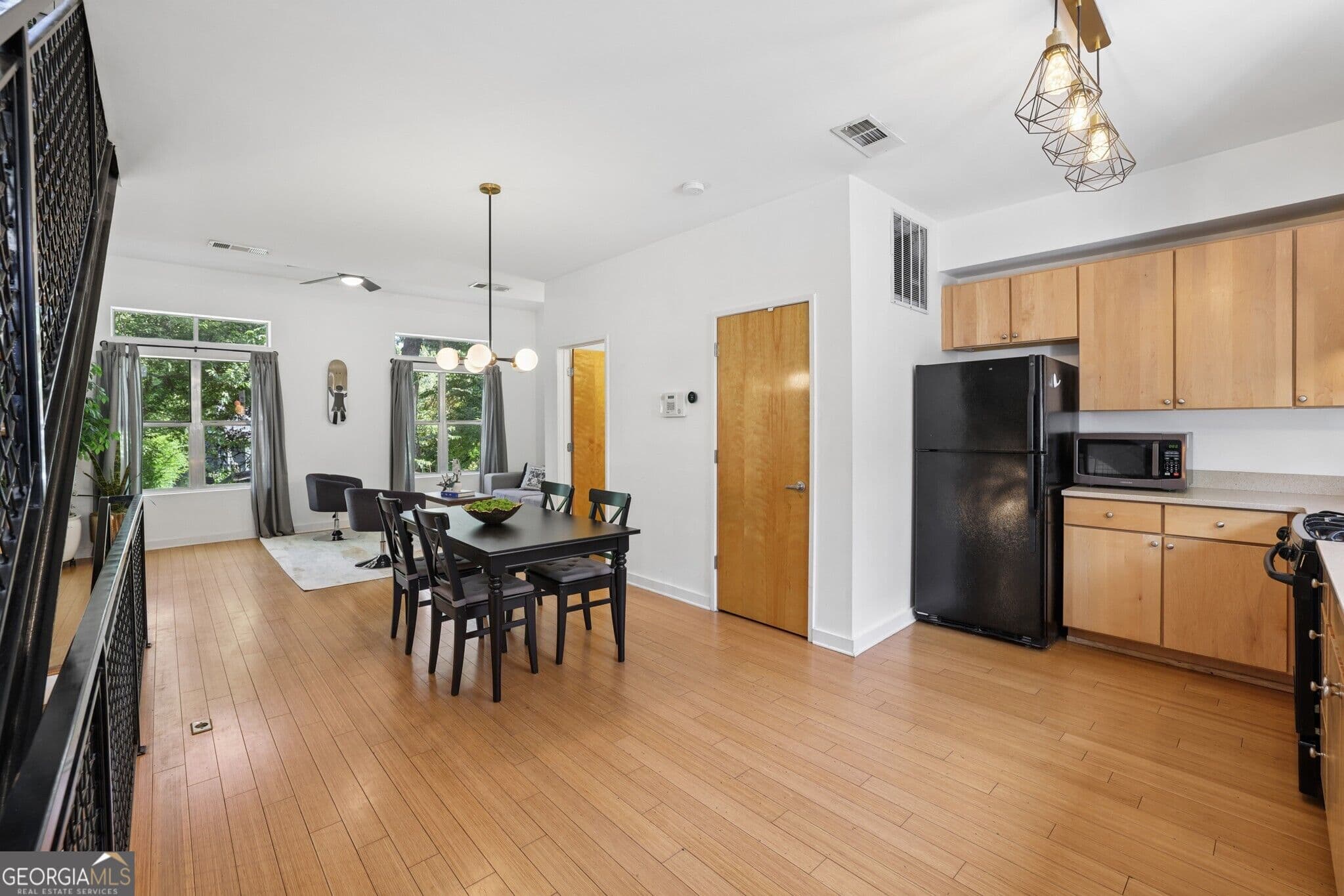 2 bedroom, 2.5 bathroom, 1,435 sq ft townhouse for sale at 100 Moreland Avenue J, Atlanta, GA 30316 — photo 9