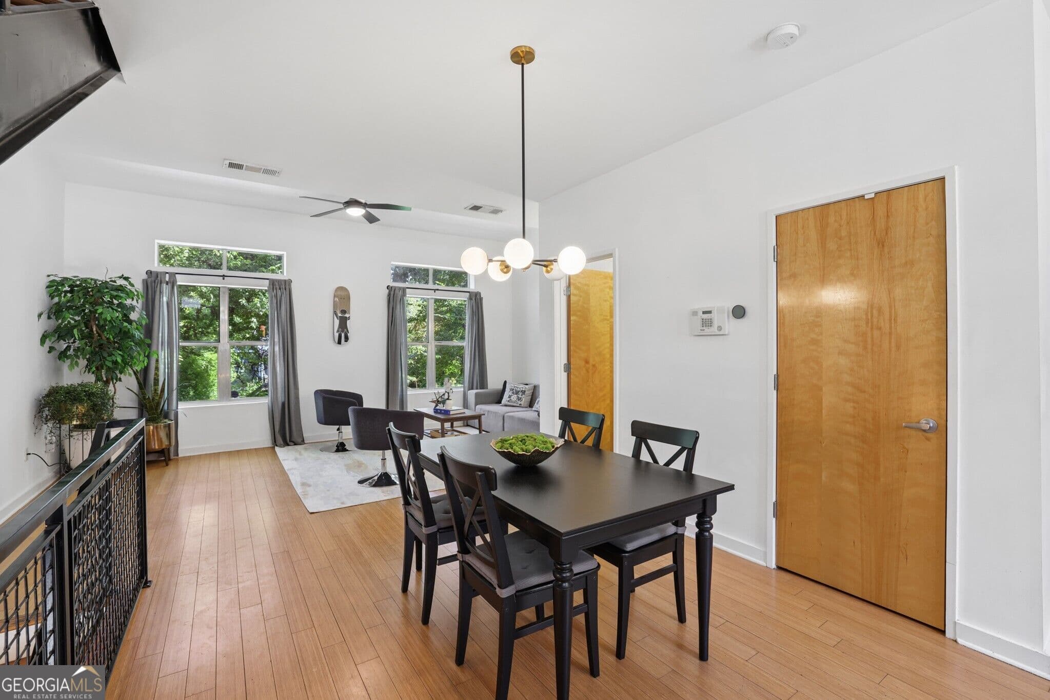 2 bedroom, 2.5 bathroom, 1,435 sq ft townhouse for sale at 100 Moreland Avenue J, Atlanta, GA 30316 — photo 8