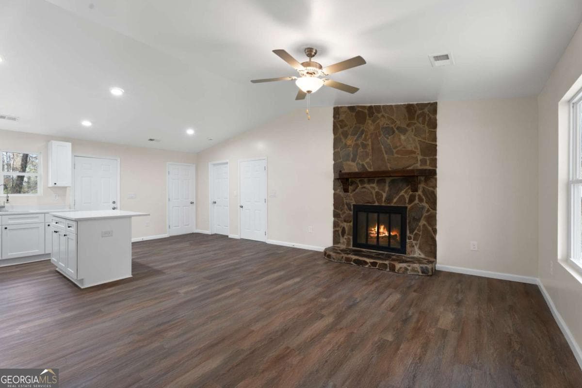 4 bedroom, 2 bathroom single family residence for sale at 20 Skylark Lane, Jonesboro, GA 30238 — photo 6