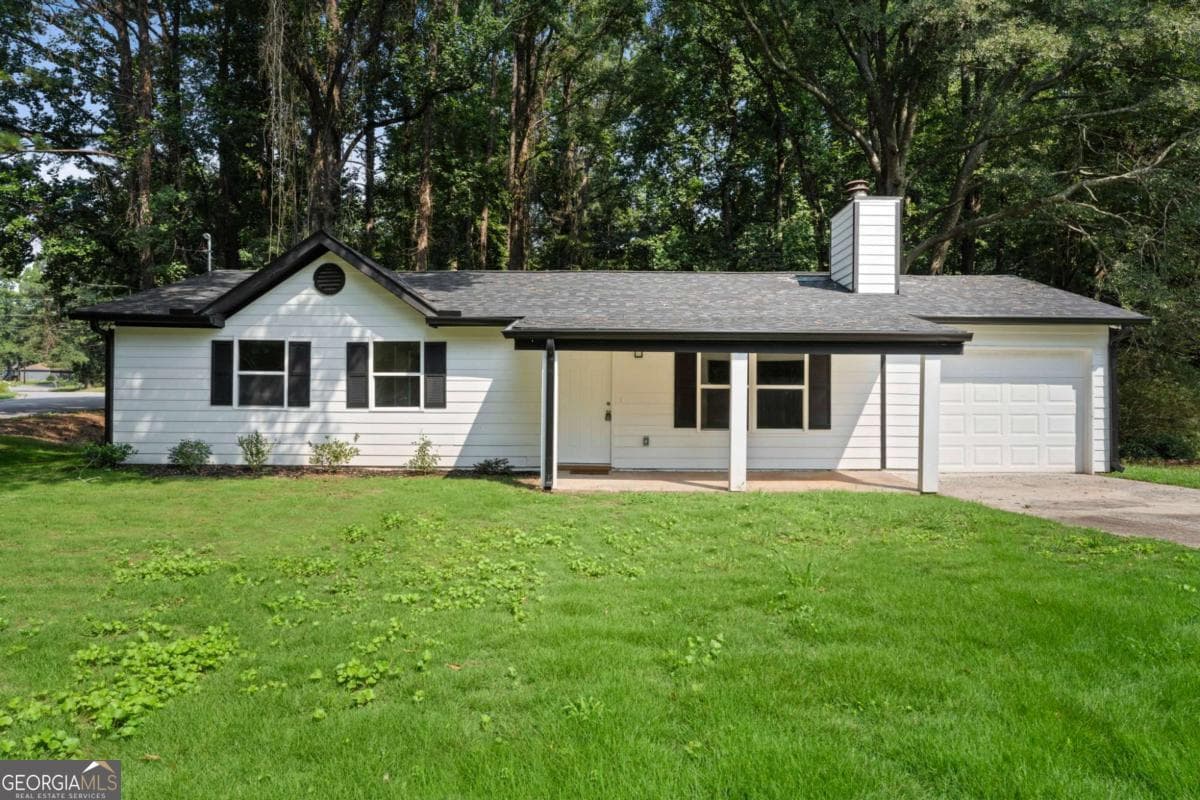 4 bedroom, 2 bathroom single family residence for sale at 20 Skylark Lane, Jonesboro, GA 30238