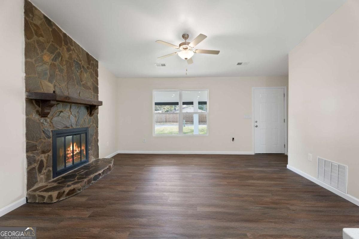 4 bedroom, 2 bathroom single family residence for sale at 20 Skylark Lane, Jonesboro, GA 30238 — photo 8