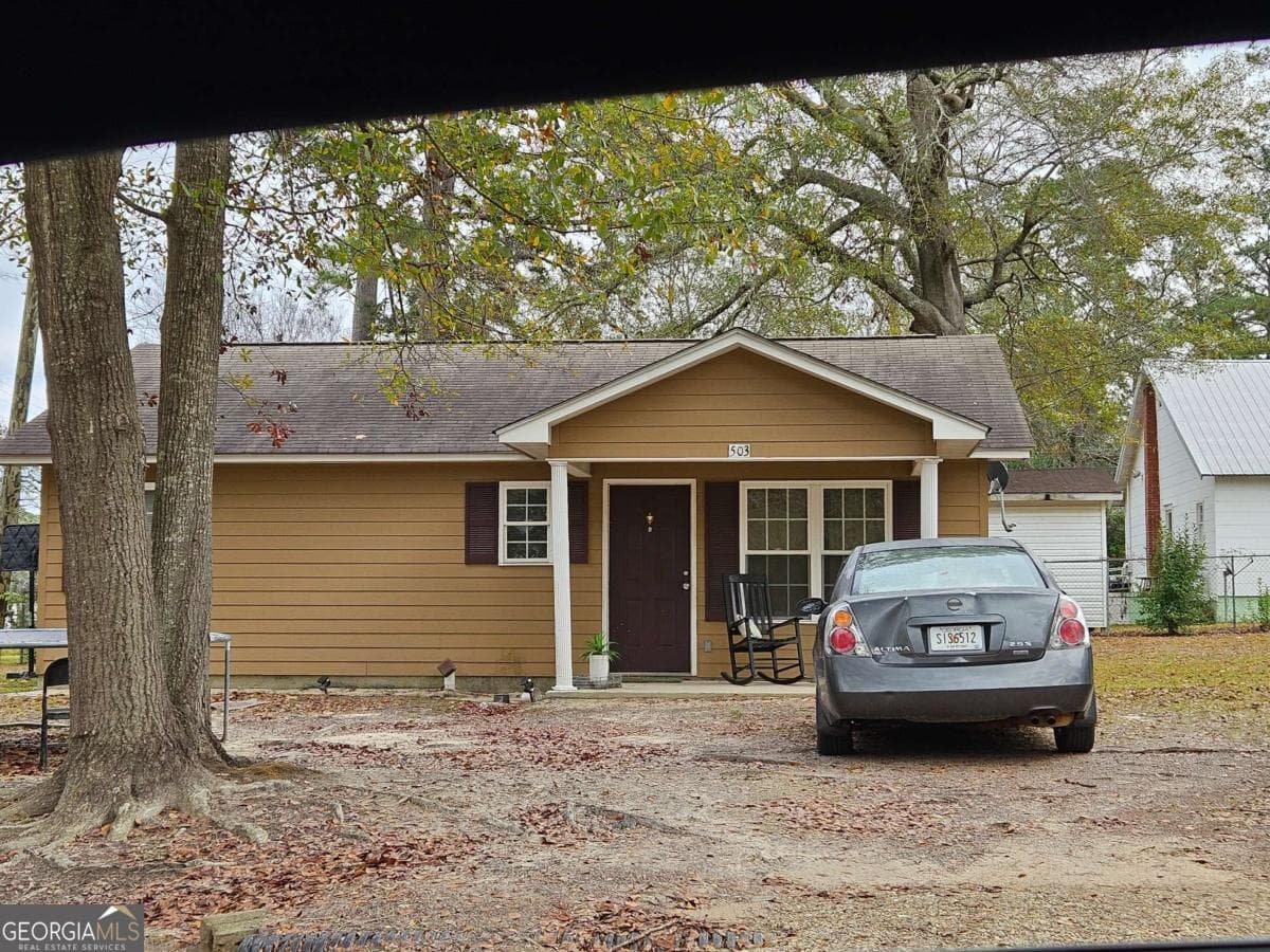 2 bedroom, 2 bathroom single family residence sold at 503 N Johnston L9+, Fitzgerald, GA 31750
