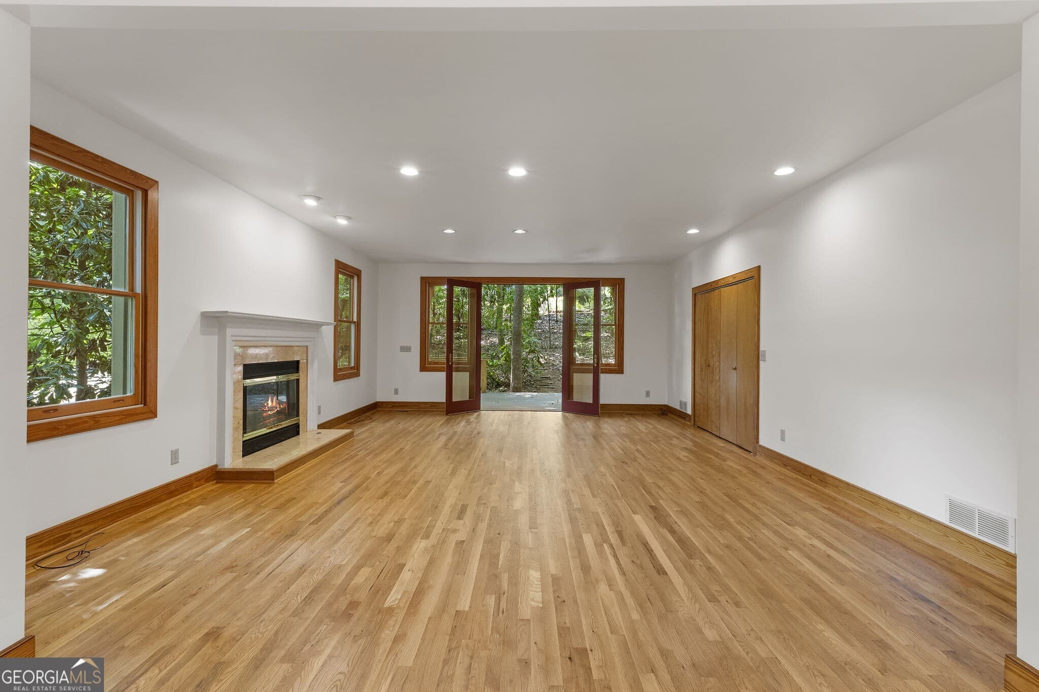 4 bedroom, 3 bathroom, 3,764 sq ft single family residence for sale at 3886 Harts Mill Lane, Brookhaven, GA 30319 — photo 7