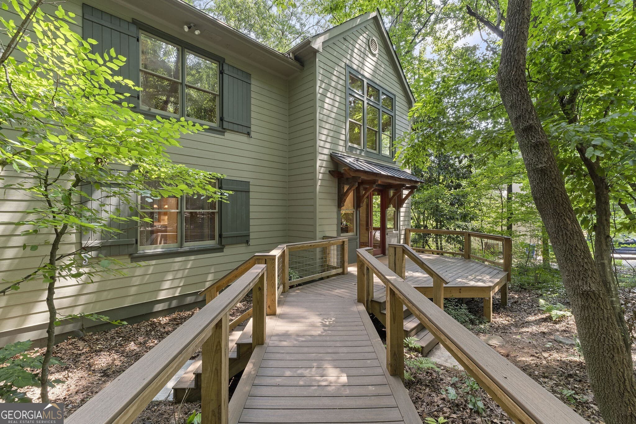 4 bedroom, 3 bathroom, 3,764 sq ft single family residence for sale at 3886 Harts Mill Lane, Brookhaven, GA 30319 — photo 3