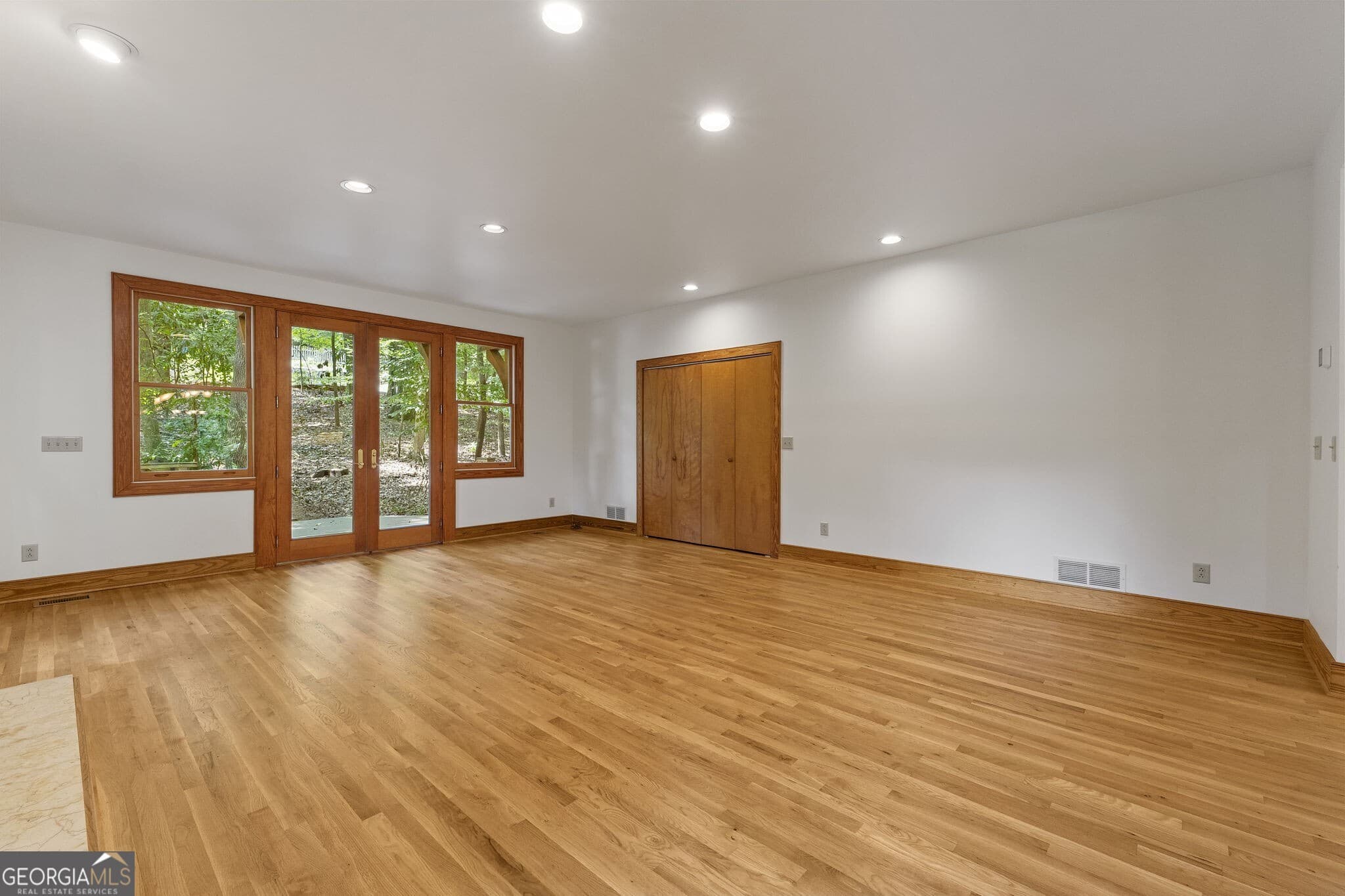 4 bedroom, 3 bathroom, 3,764 sq ft single family residence for sale at 3886 Harts Mill Lane, Brookhaven, GA 30319 — photo 10