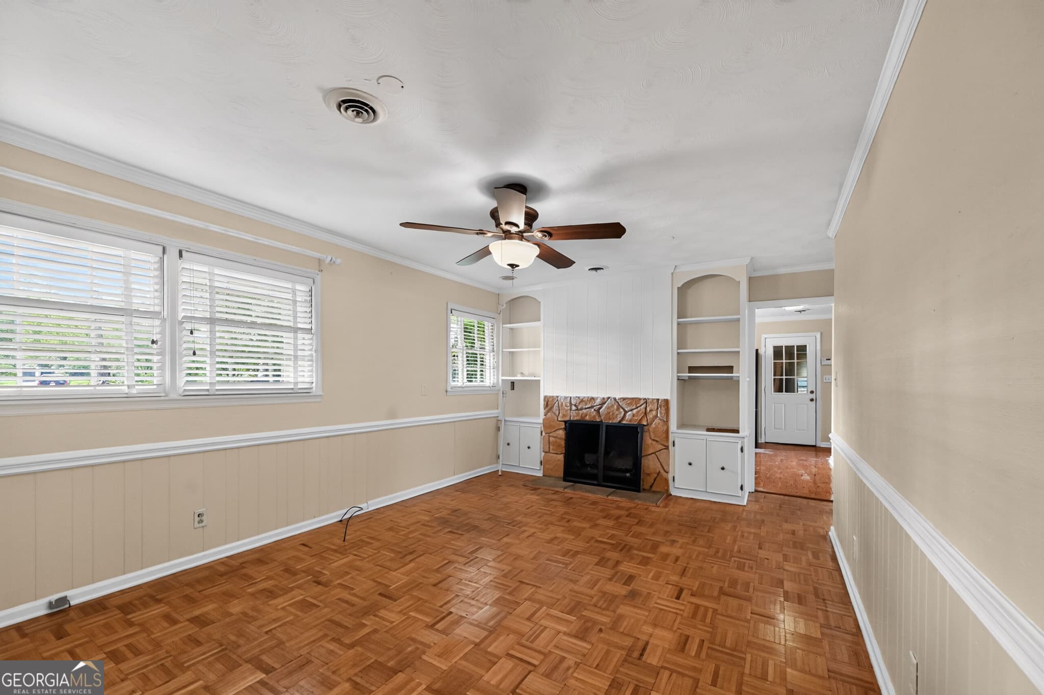 3 bedroom, 2 bathroom, 1,969 sq ft single family residence for sale at 1629 Lowell Lane, Albany, GA 31707 — photo 9