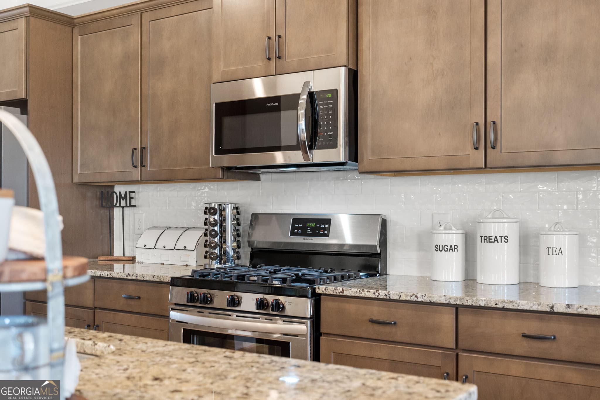 4 bedroom, 2.5 bathroom, 2,565 sq ft single family residence for sale at 106 Antique Bend LOT 207, Perry, GA 31069 — photo 3