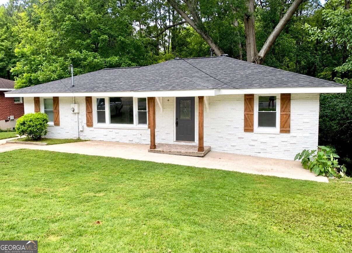 3 bedroom, 2.5 bathroom, 1,258 sq ft single family residence for rent at 268 Scott Drive, Marietta, GA 30067 for $2,450 a month — photo 1 of 34