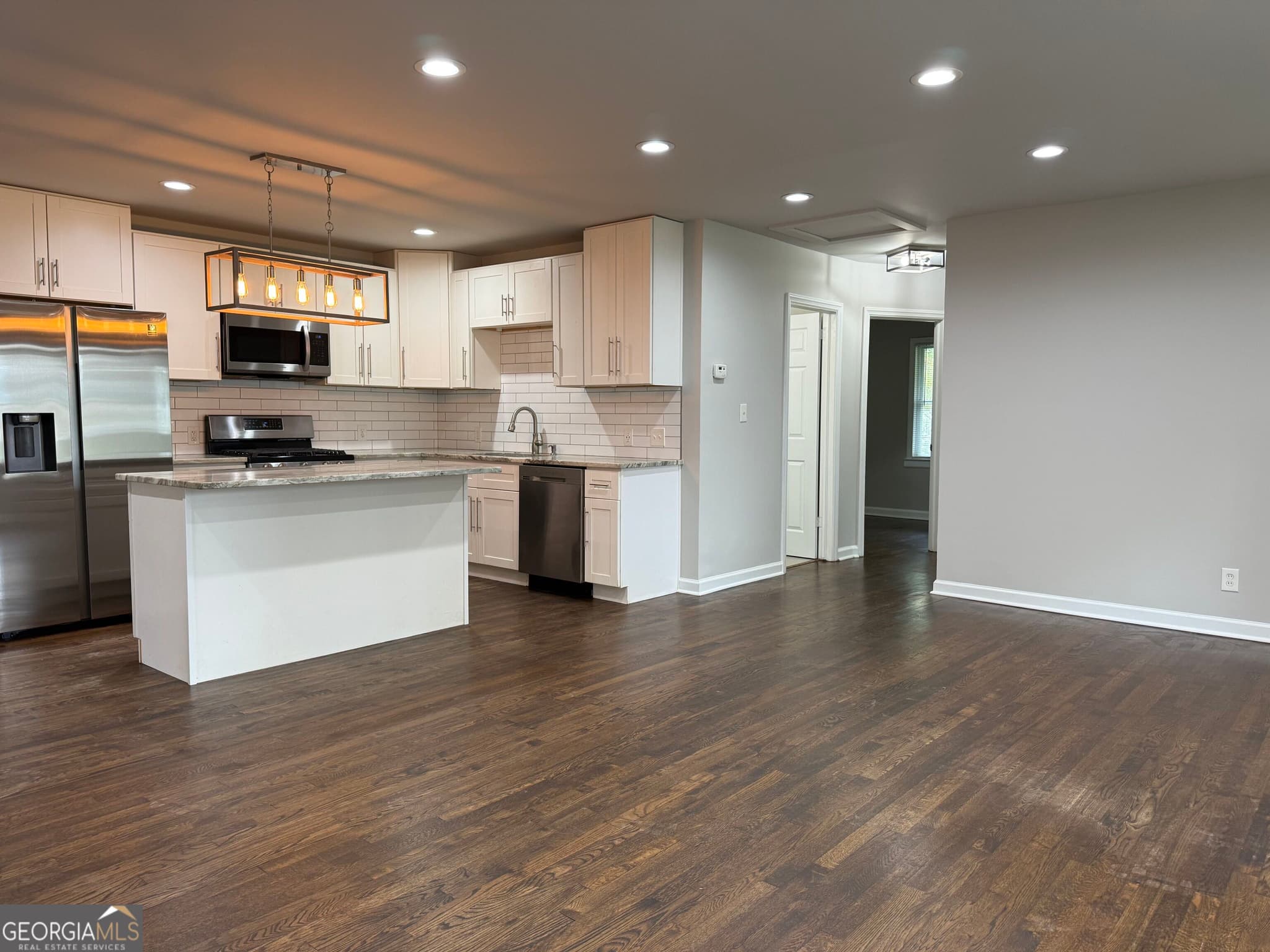 3 bedroom, 2.5 bathroom, 1,258 sq ft single family residence for rent at 268 Scott Drive, Marietta, GA 30067 for $2,450 a month — photo 4