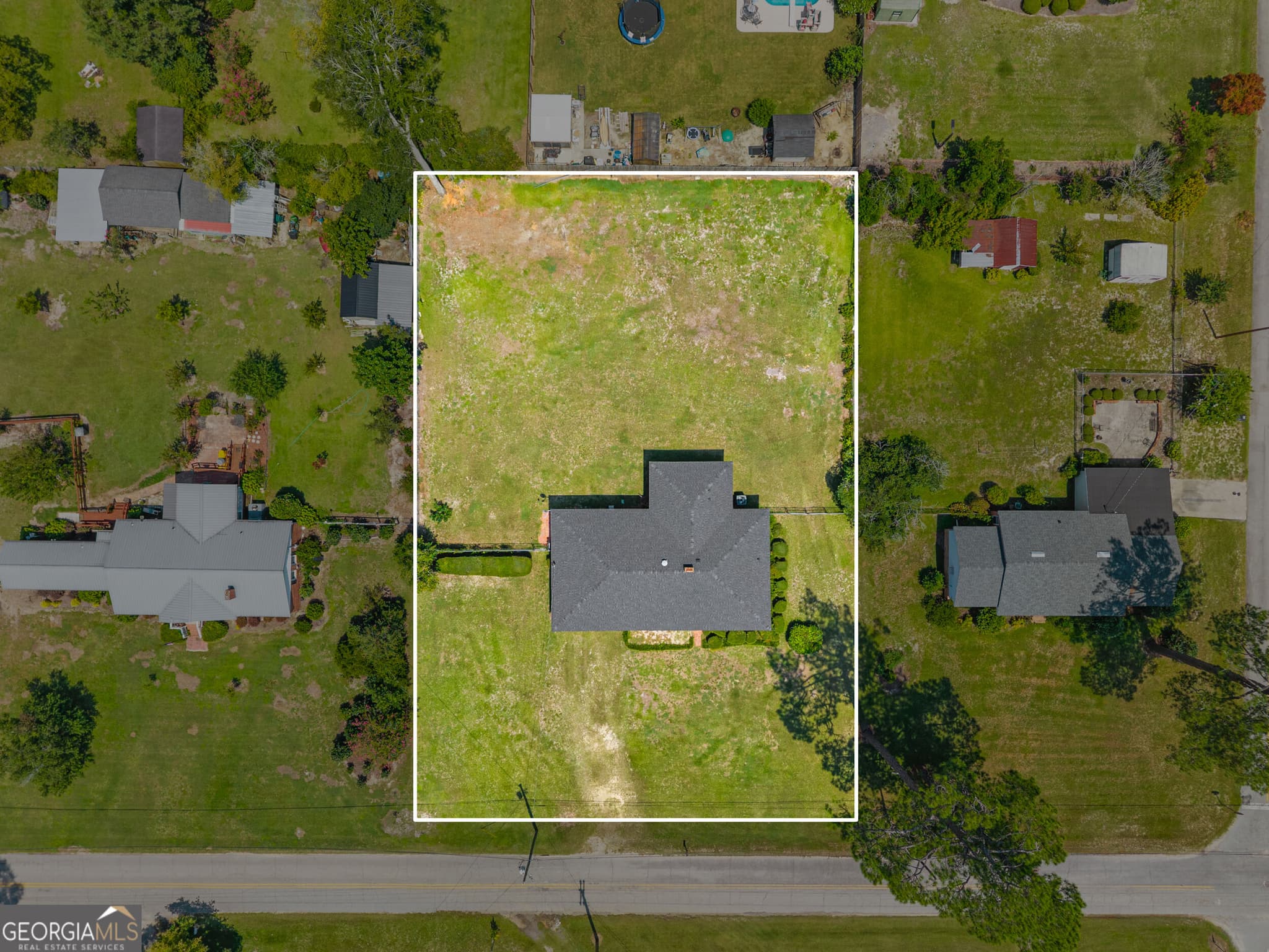 3 bedroom, 2 bathroom, 1,648 sq ft single family residence for sale at 225 Virginia Avenue, Millen, GA 30442 — photo 3