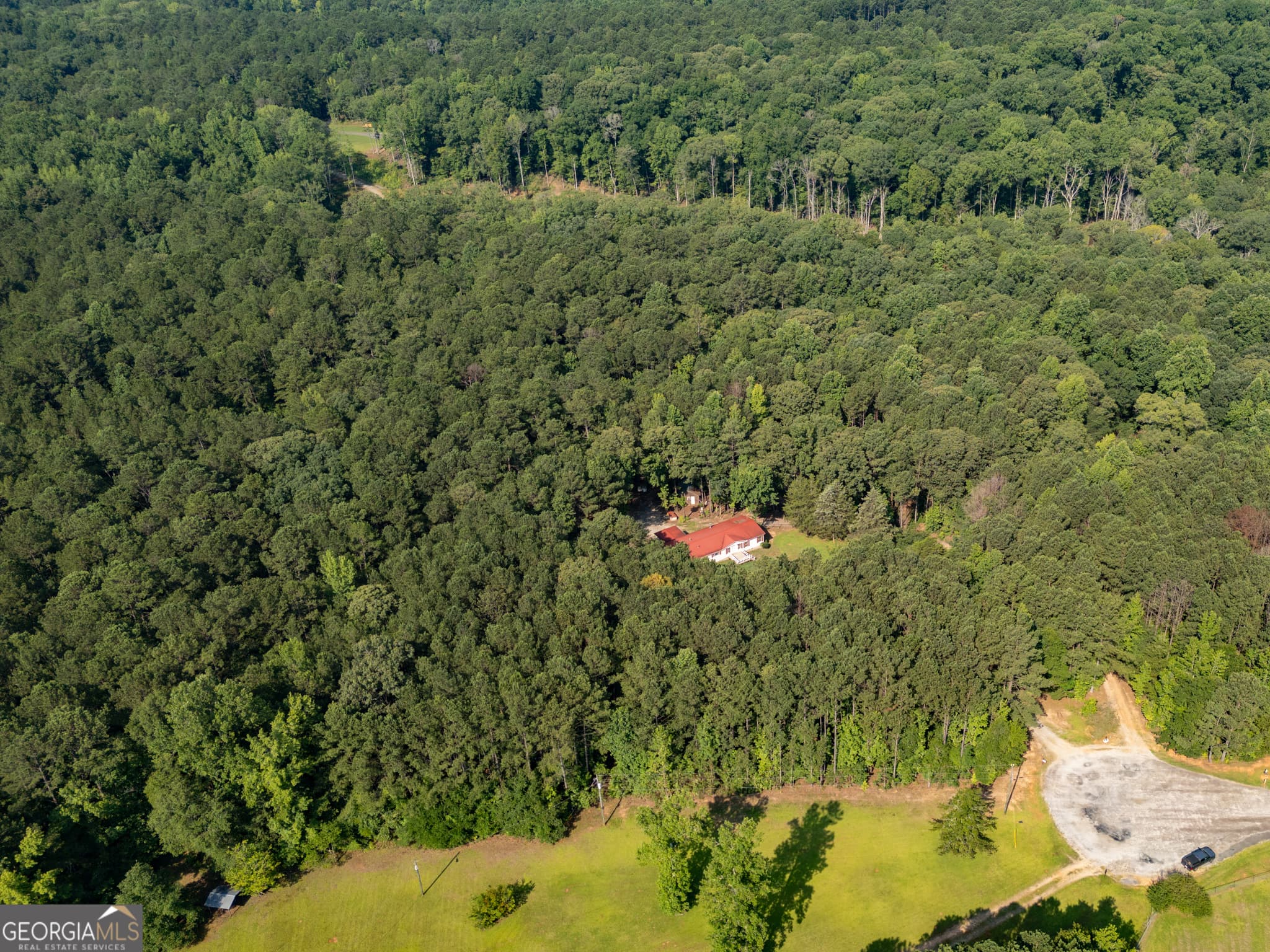 3 bedroom, 2 bathroom, 1,848 sq ft mobile home for sale at 905 Natures Trail, Forsyth, GA 31029 — photo 5