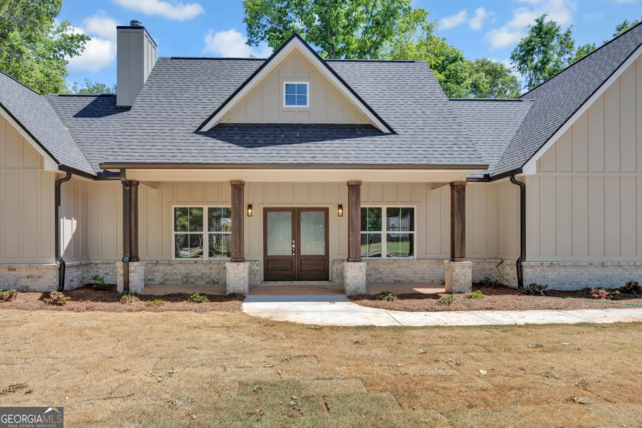 3 bedroom, 2.5 bathroom, 2,861 sq ft single family residence for sale at 108 Woodcrest Drive, Jackson, GA 30233 — photo 3