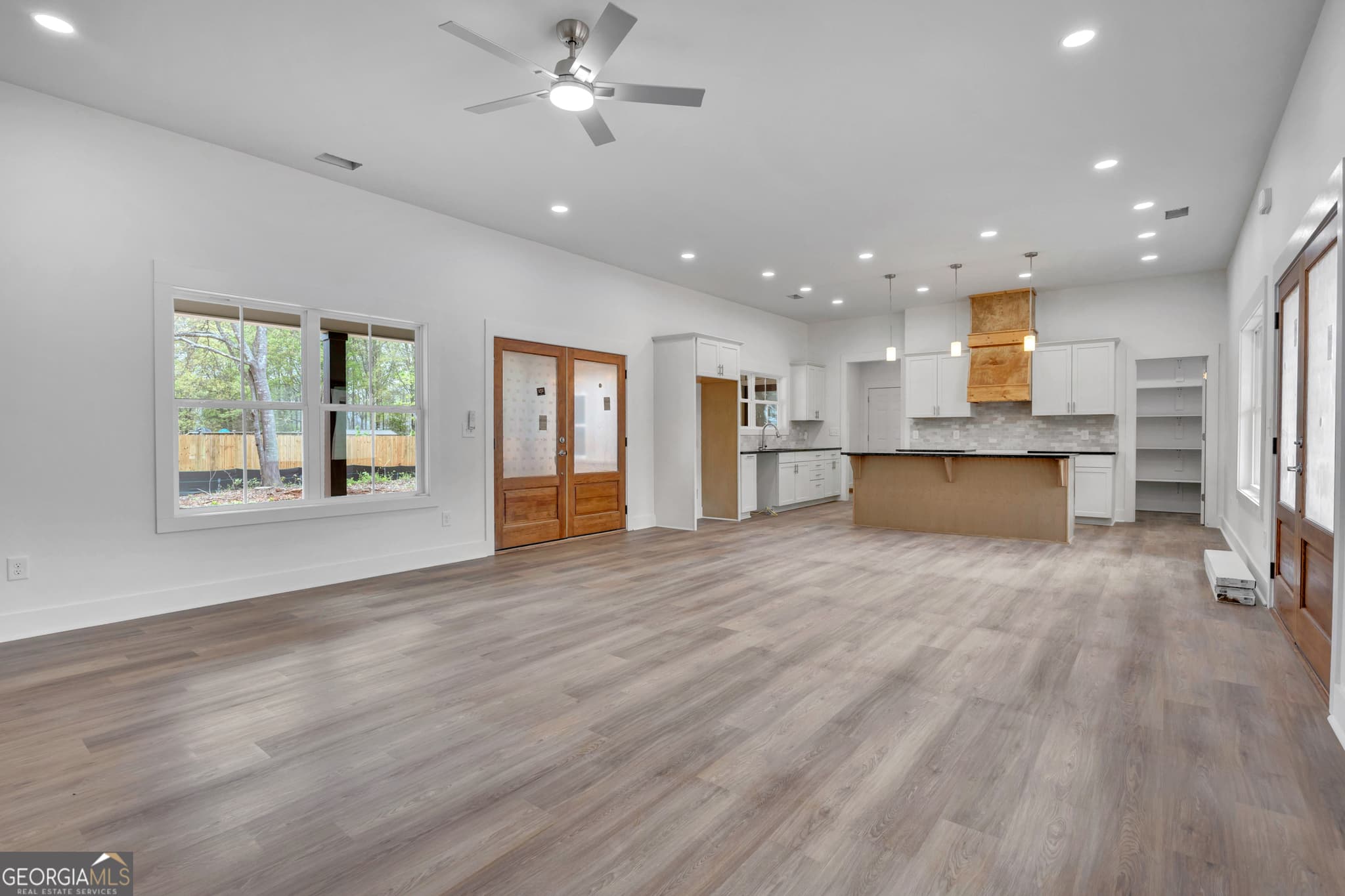 3 bedroom, 2.5 bathroom, 2,861 sq ft single family residence for sale at 108 Woodcrest Drive, Jackson, GA 30233 — photo 8