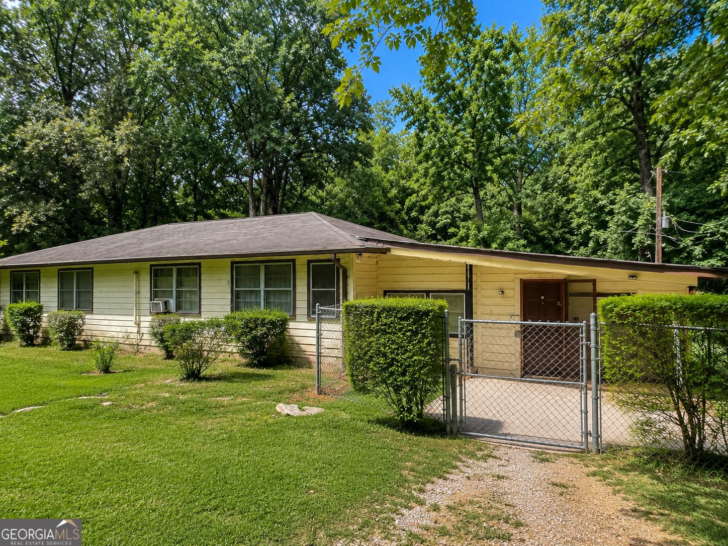 3 bedroom, 1 bathroom, 1,680 sq ft single family residence for sale at 172 Raymond Carson Street, Newnan, GA 30265 — photo 7