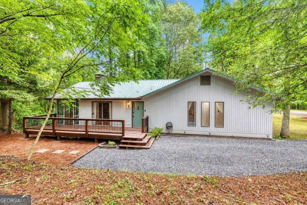 3 bedroom, 3 bathroom, 1,952 sq ft cabin,single family residence sold at 9 Mystic Court, Ellijay, GA 30540