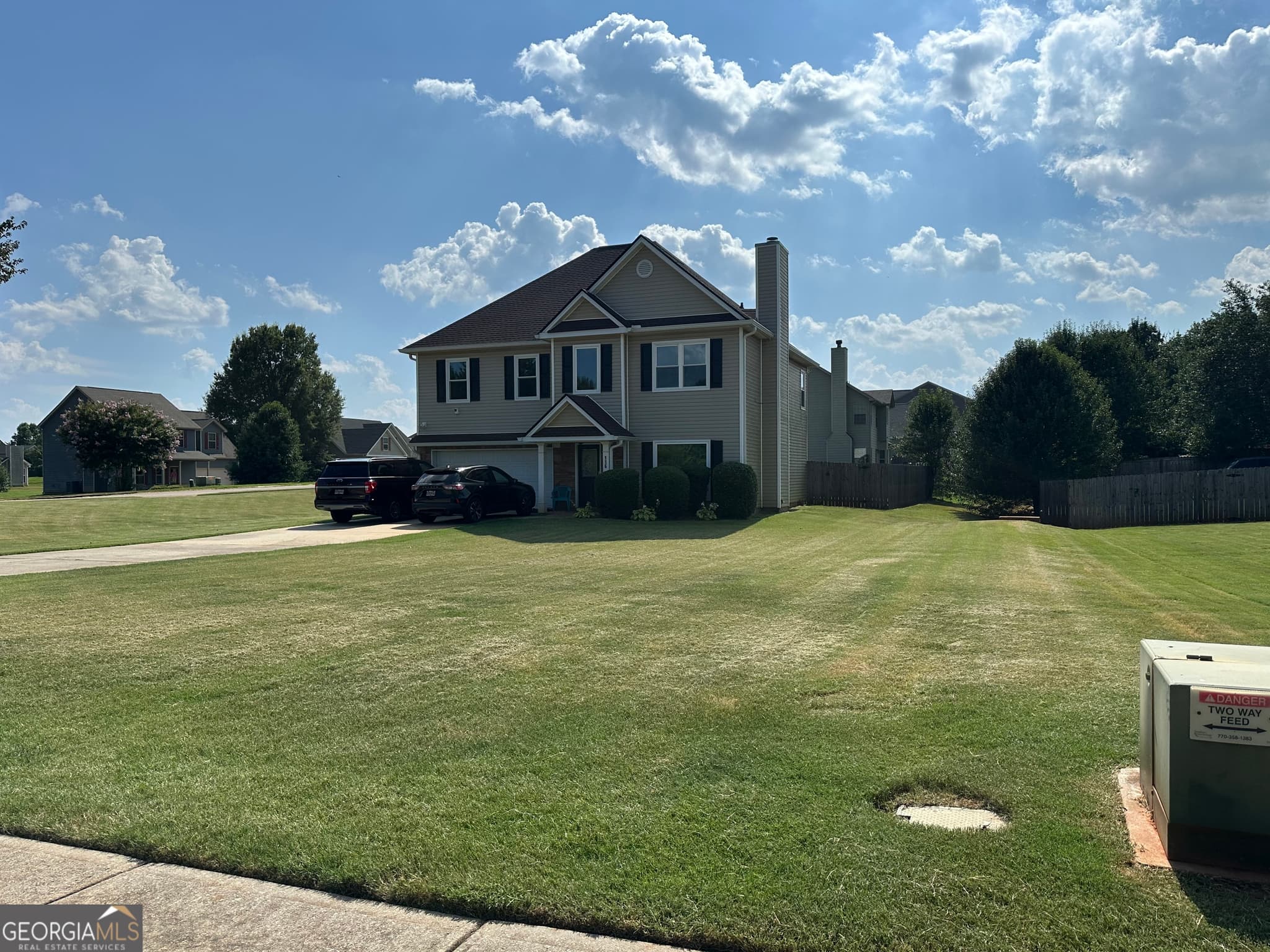 4 bedroom, 2.5 bathroom, 2,200 sq ft single family residence for sale at 116 Bramble Way, Griffin, GA 30224 — photo 2