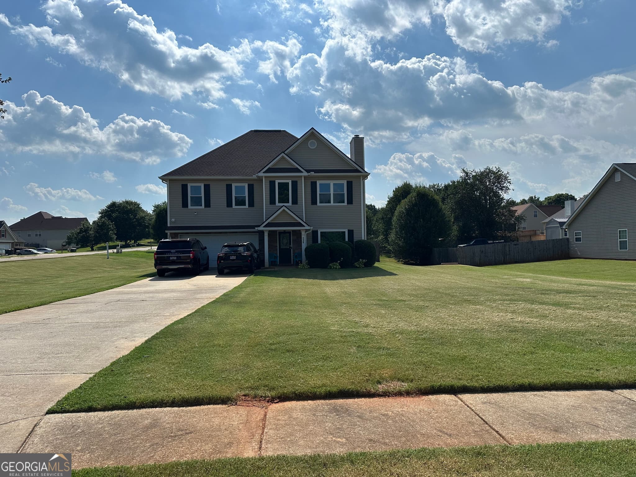 4 bedroom, 2.5 bathroom, 2,200 sq ft single family residence for sale at 116 Bramble Way, Griffin, GA 30224