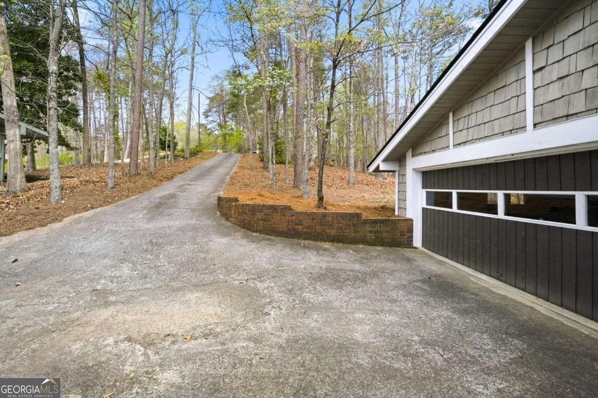 4 bedroom, 3.5 bathroom, 2,870 sq ft single family residence for sale at 117 Klamath Court, Waleska, GA 30183 — photo 5