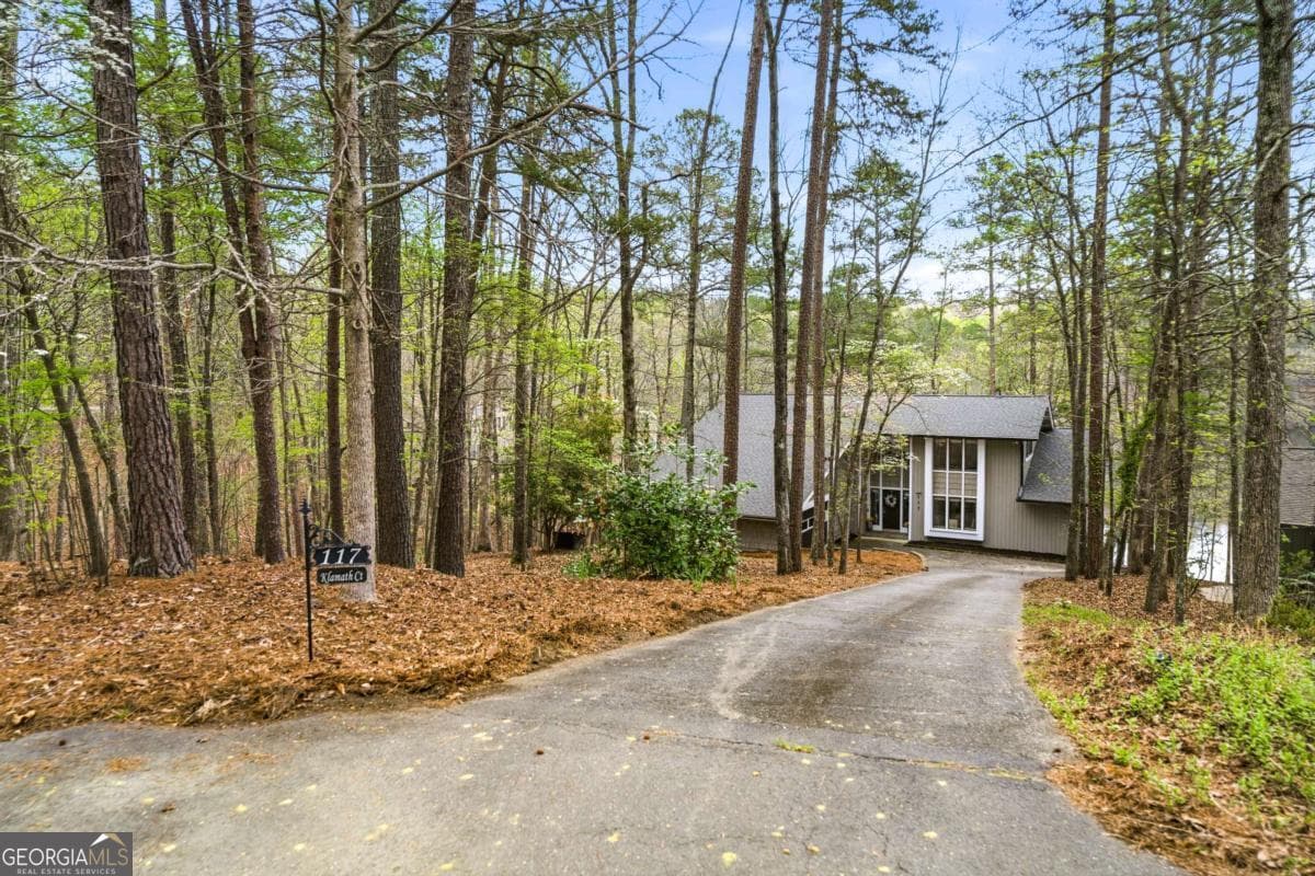 4 bedroom, 3.5 bathroom, 2,870 sq ft single family residence for sale at 117 Klamath Court, Waleska, GA 30183 — photo 4
