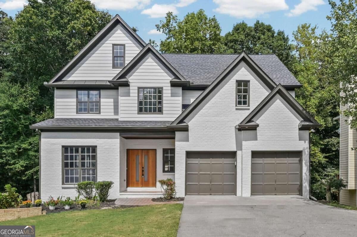 5 bedroom, 3.5 bathroom, 2,742 sq ft single family residence for sale at 625 Kingsport Drive, Roswell, GA 30076
