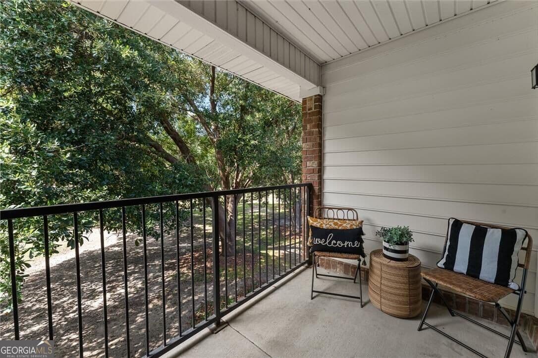 2 bedroom, 2 bathroom, 1,018 sq ft condominium for sale at 76 Al Henderson Boulevard A-4, Savannah, GA 31419 — photo 3