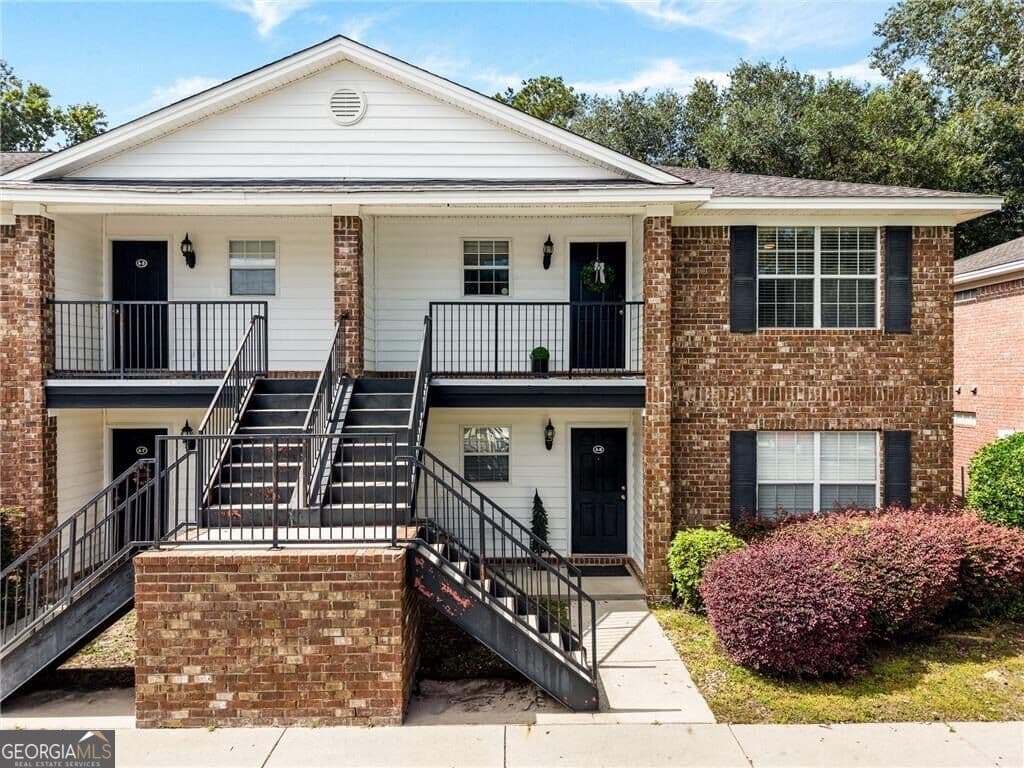 2 bedroom, 2 bathroom, 1,018 sq ft condominium for sale at 76 Al Henderson Boulevard A-4, Savannah, GA 31419 — photo 1 of 23