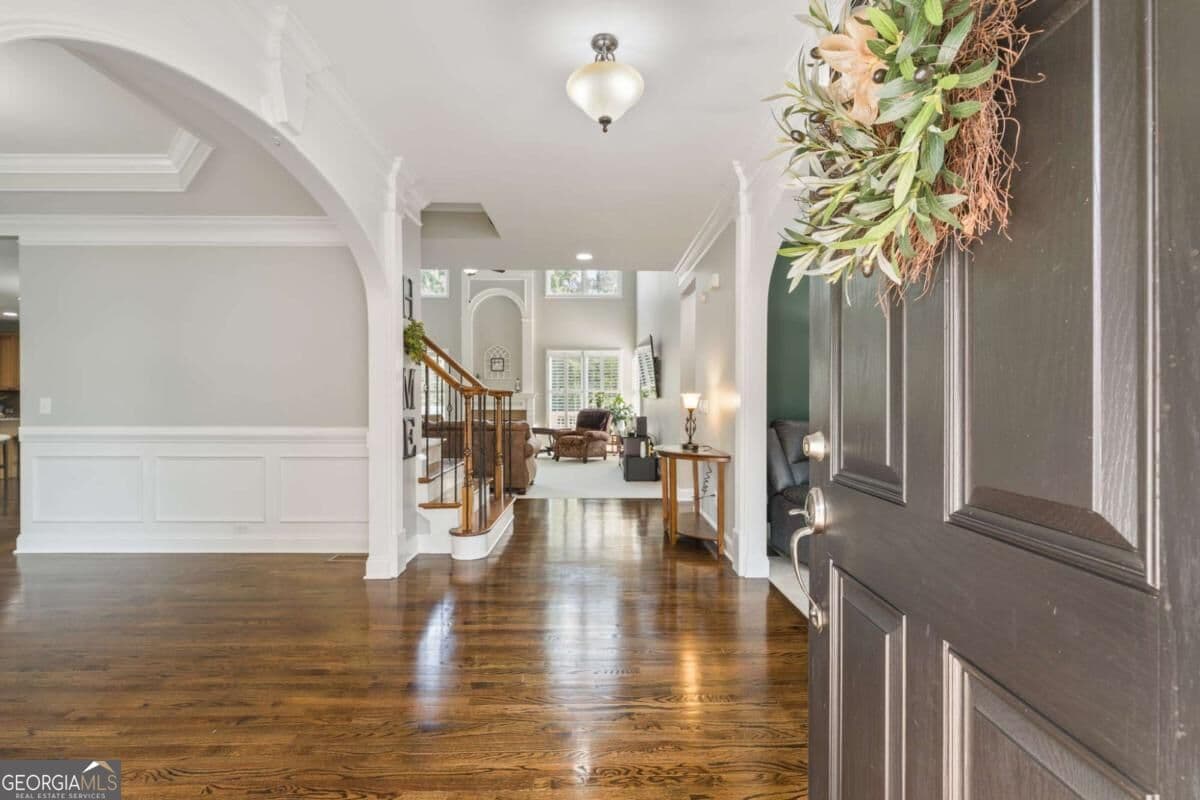 6 bedroom, 5 bathroom, 4,709 sq ft single family residence for sale at 5680 Cascade Trail, Cumming, GA 30040 — photo 6