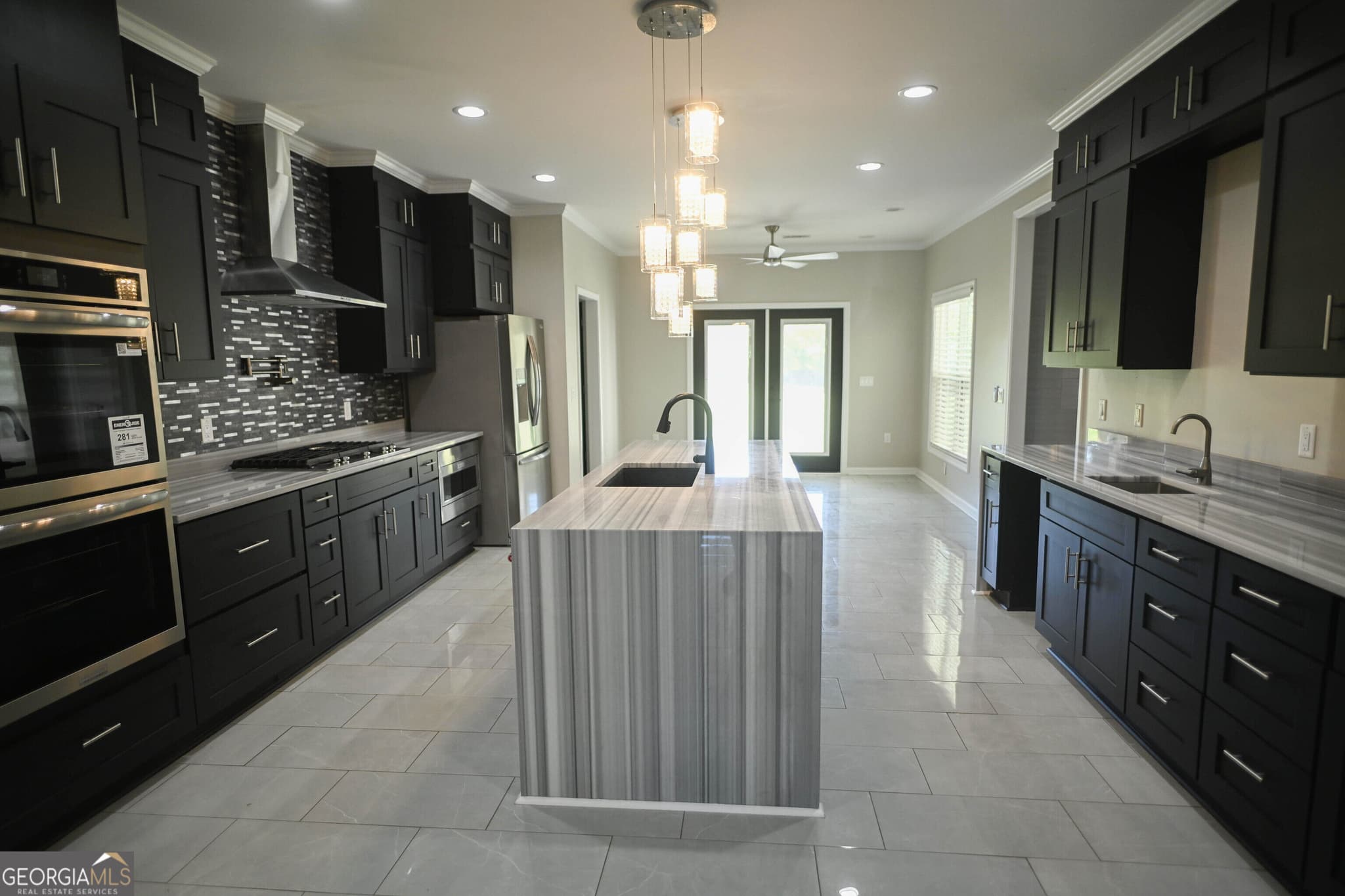 5 bedroom, 4 bathroom, 4,332 sq ft single family residence for sale at 387 S A Harden Road, Lyons, GA 30436 — photo 5