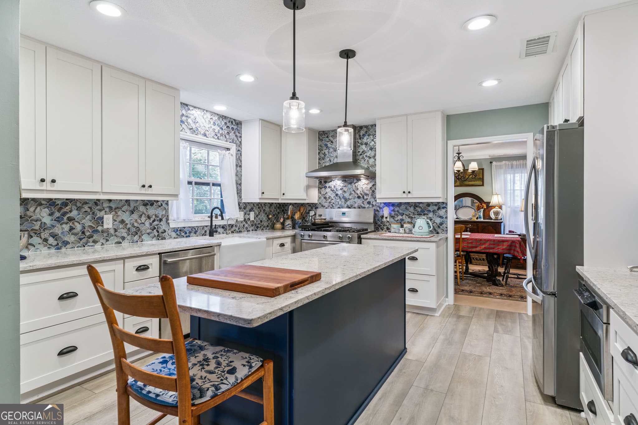 3 bedroom, 2.5 bathroom, 2,188 sq ft single family residence under contract at 219 Five Pounds Road, St. Simons, GA 31522 — photo 5
